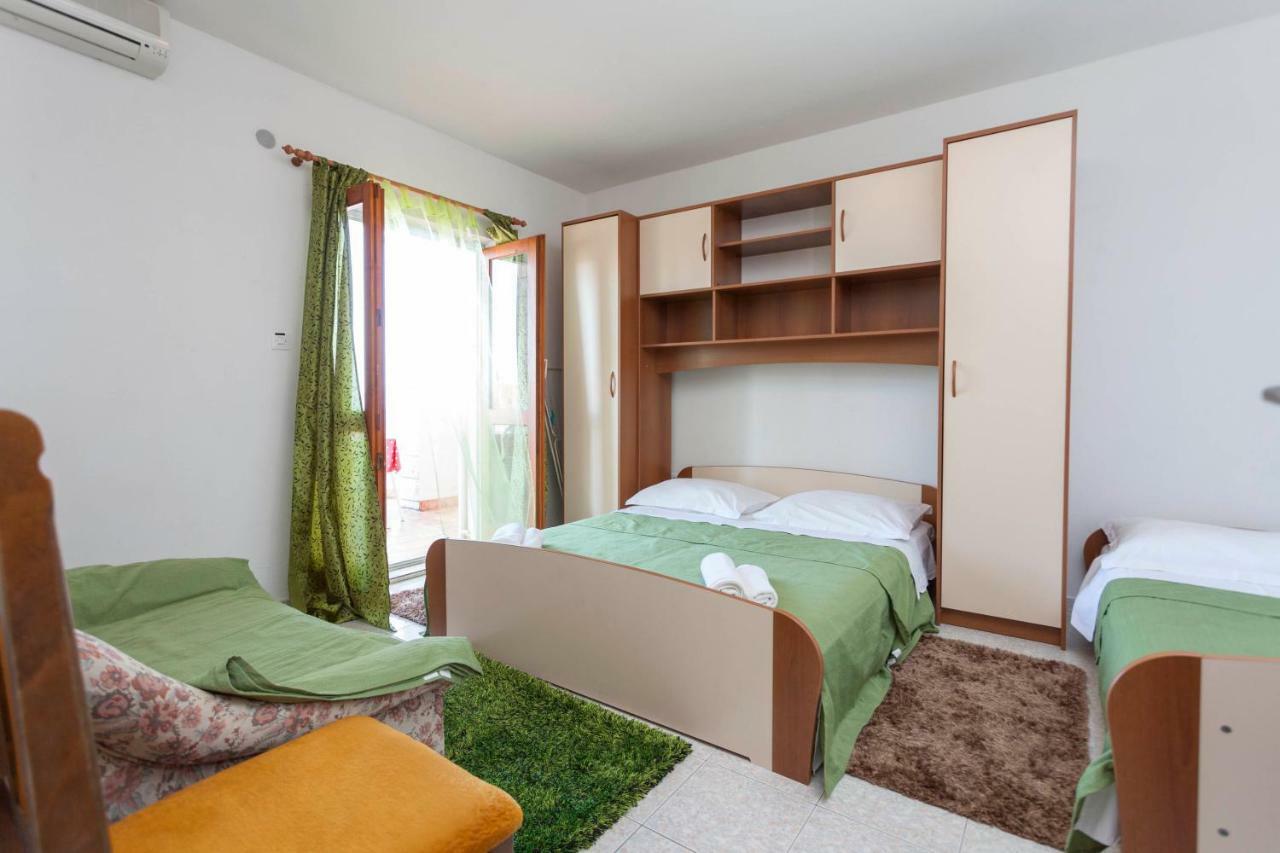 Apartment Ana